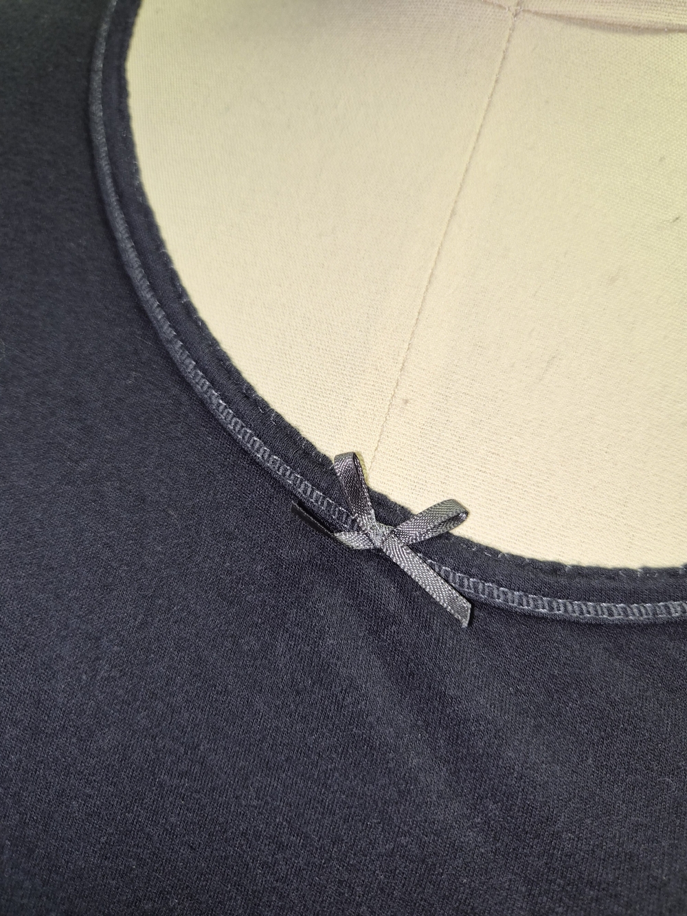 Cuddl Duds Black Long Sleeve Scoop Neck Top - Picture 2 of 7